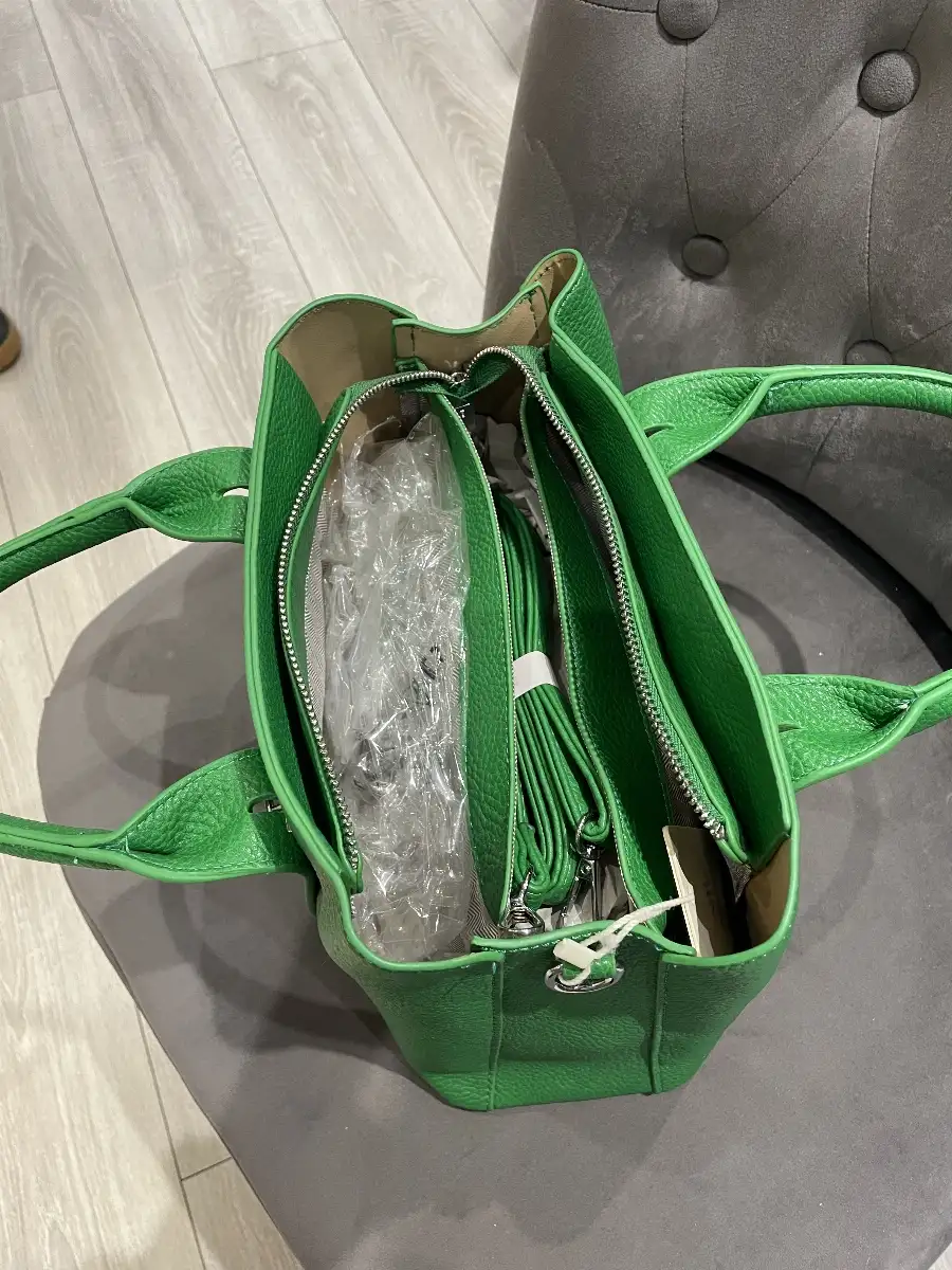 Sac à main en similicuir vert