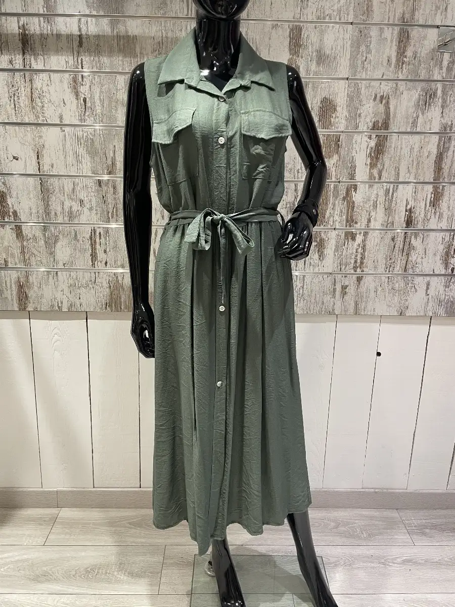 Robe Longue Style Saharienne Sans Manches Ceinturée