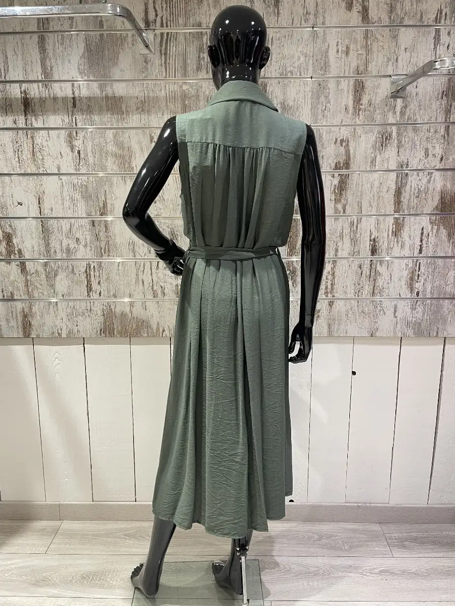 Robe Longue Style Saharienne Sans Manches Ceinturée