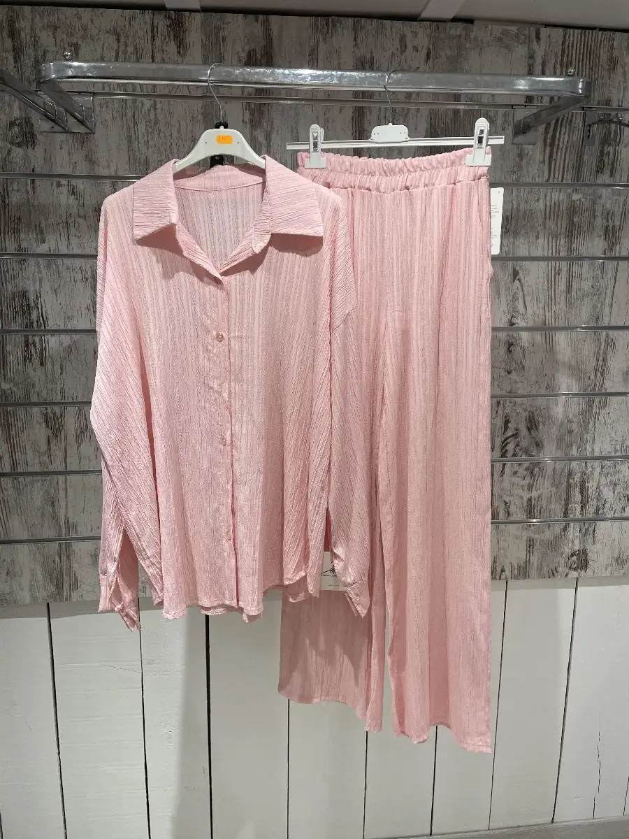 Ensemble Chemise Boutonnée Plissée et Pantalon Large