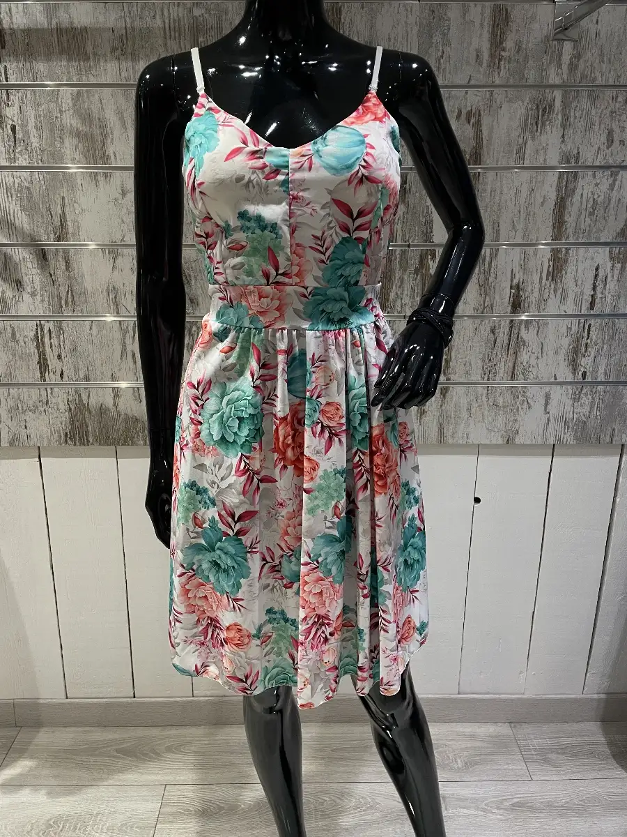 Robe Courte Bretelles Fines Imprimé Floral – Dos Nu & Nœud Papillon